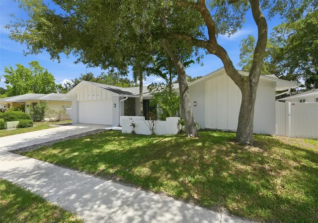 Photo 1 of Single family home for sale at 104 Nestlebranch Dr, Safety Harbor, FL 34695 | MLS# TB8520501 | Listing updated on 2026-10-05