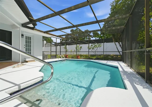Photo 3 of Single family home for sale at 104 Nestlebranch Dr, Safety Harbor, FL 34695 | MLS# TB8520501 | Listing updated on 2026-10-05