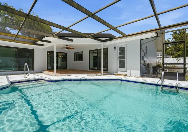 Photo 4 of Single family home for sale at 104 Nestlebranch Dr, Safety Harbor, FL 34695 | MLS# TB8520501 | Listing updated on 2026-10-05