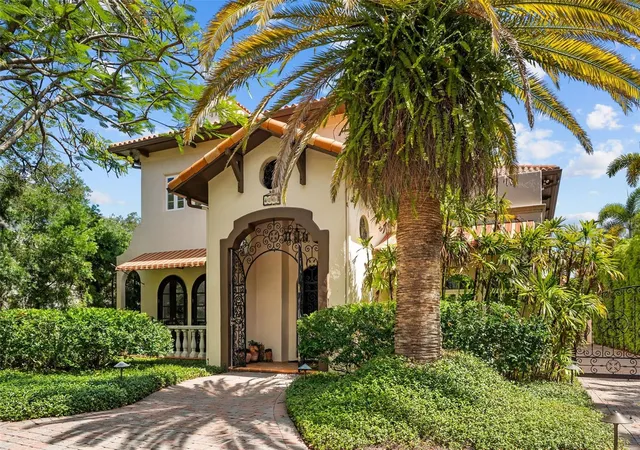 1st image of 4803 W Woodmere Rd, Tampa, FL 33609 | MLS# TB8520503