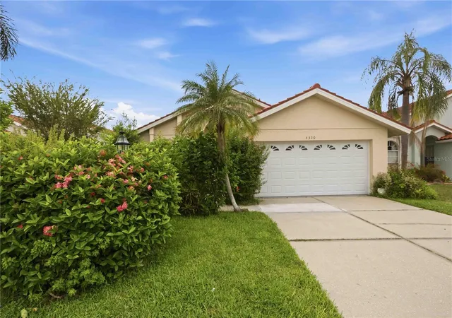 Photo 3 of Single family home for sale at 4320 Marcott Cir, Sarasota, FL 34233 | MLS# A4697434 | Listing updated on 2026-09-05