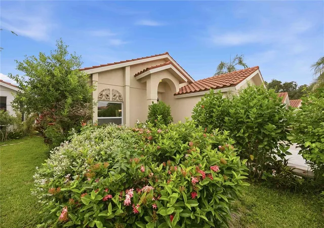 Photo 3 of Single family home for sale at 4320 Marcott Cir, Sarasota, FL 34233 | MLS# A4697434 | Listing updated on 2026-09-05