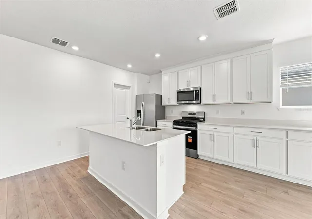 Photo 3 of Single family home for sale at 9029 Wildlight Trl, Wildwood, FL 34785 | MLS# TB8520519 | Listing updated on 2026-09-27