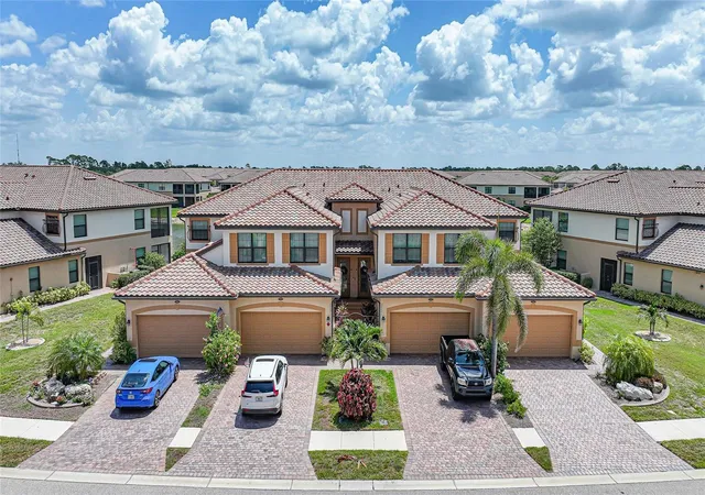 Photo 1 of Condo for sale at 20071 Ragazza Cir #101, Venice, FL 34293 | MLS# C7527492 | Listing updated on 2026-08-31