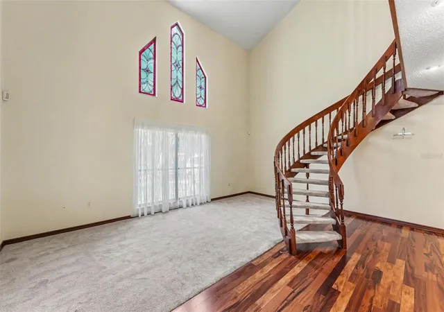 Photo 3 of Townhouse for sale at 633 Victoria Sq Ln, Lakeland, FL 33813 | MLS# L4962863 | Listing updated on 2026-10-01