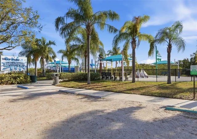 49th image of 505 Village Oak Dr, Tarpon Springs, FL 34689 | MLS# TB8520520