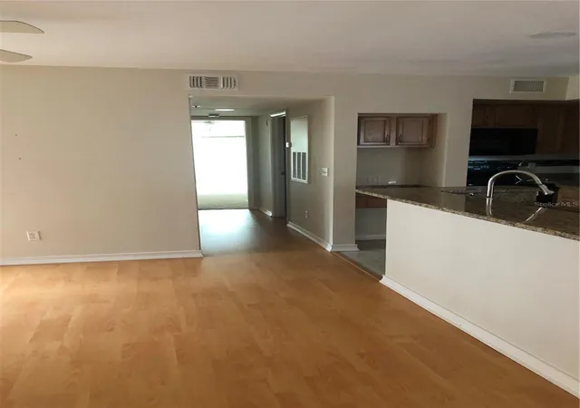 3rd image of 486 N Pin Oak Pl #206, Longwood, FL 32779 | MLS# O6417929