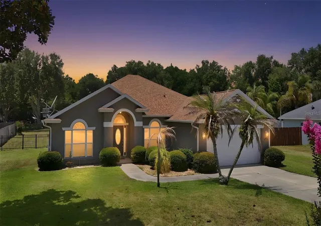 Homes for sale in Grand Island, FL | 36723 Sundance Dr, Grand Island, FL 32735 | MLS# G5113965