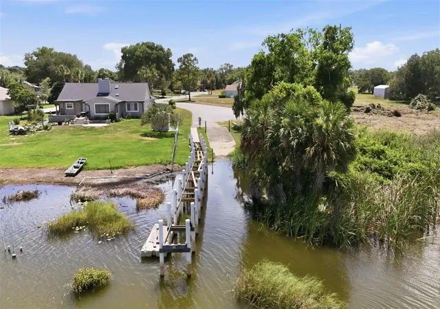 Homes for sale in Grand Island, FL | 36723 Sundance Dr, Grand Island, FL 32735 | MLS# G5113965