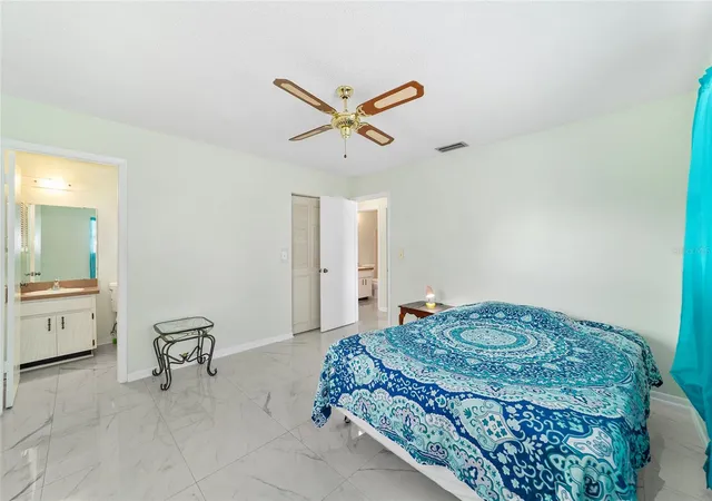 Photo 5 of Single family home for sale at 15083 SW 43rd Terrace Rd, Ocala, FL 34473 | MLS# OM726903 | Listing updated on 2026-08-05