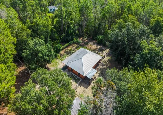 Photo 3 of Single family home for sale at 24607 Polar Bear Rd, Paisley, FL 32767 | MLS# G5113975 | Listing updated on 2026-10-02