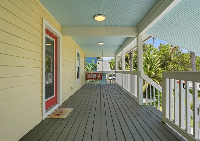 Photo 4 of Single family home for sale at 433 Monte Cristo Blvd, Saint Petersburg, FL 33715 | MLS# TB8520575 | Listing updated on 2026-10-20