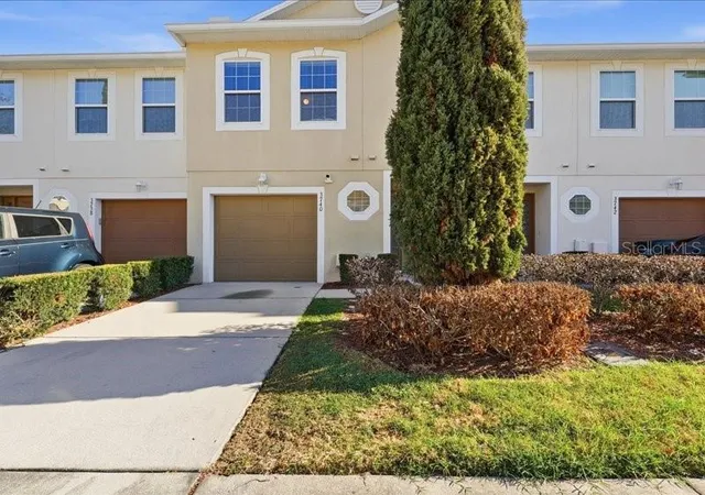 Photo 3 of Townhouse for sale at 3740 Woodbury Hl Loop, Lakeland, FL 33810 | MLS# L4962868 | Listing updated on 2026-08-29