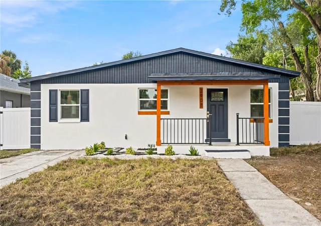 Photo 1 of Single family home for sale at 2908 E 26th Avenue, TAMPA, FL 33605 | MLS# TB8520590 | Listing updated on 2026-10-09