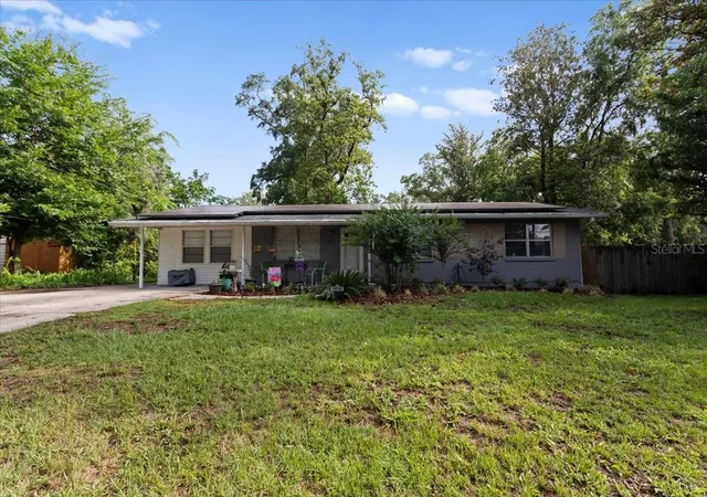 Homes for sale in Gainesville, FL | 1636 Nw 34th Pl, Gainesville, FL 32605 | MLS# GC541303