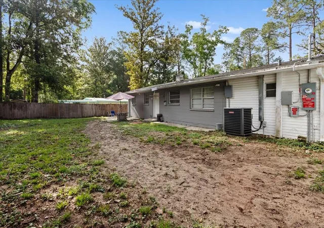 Homes for sale in Gainesville, FL | 1636 Nw 34th Pl, Gainesville, FL 32605 | MLS# GC541303