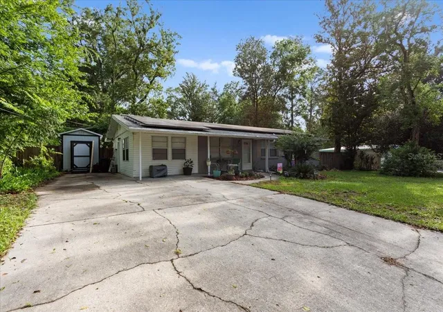 Homes for sale in Gainesville, FL | 1636 Nw 34Th Pl, Gainesville, FL 32605 | MLS# GC541303