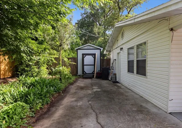 Homes for sale in Gainesville, FL | 1636 Nw 34Th Pl, Gainesville, FL 32605 | MLS# GC541303