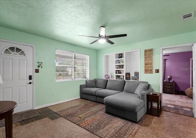 Homes for sale in Gainesville, FL | 1636 Nw 34Th Pl, Gainesville, FL 32605 | MLS# GC541303