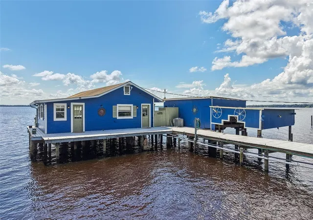 4th image of 21 S Lake St, Crescent City, FL 32112 | MLS# FC319356