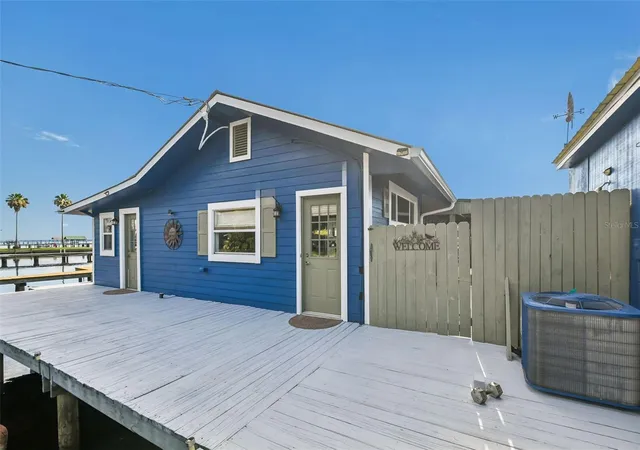 5th image of 21 S Lake St, Crescent City, FL 32112 | MLS# FC319356