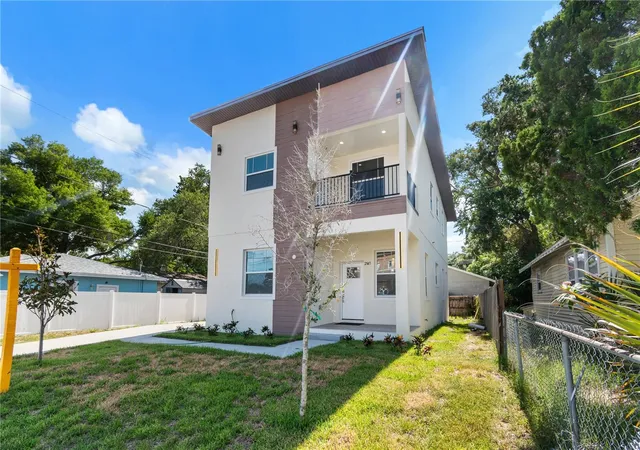 Photo 1 of Single family home for sale at 2141 Upton Ct S, St Petersburg, FL 33712 | MLS# TB8520621 | Listing updated on 2026-09-25
