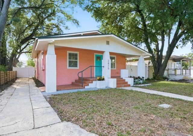 Photo 1 of Single family home for sale at 2815 N Taliaferro Ave, Tampa, FL 33602 | MLS# TB8520641 | Listing updated on 2026-09-16