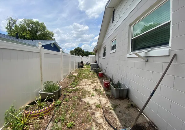 Homes for sale in Casselberry, FL | 1255 Guinevere Dr, Casselberry, FL 32707 | MLS# O6418009