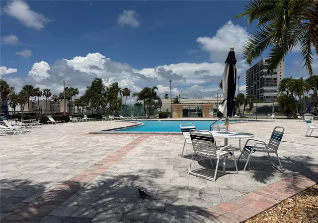 33rd image of 7400 Sun Island Dr S #111, South Pasadena, FL 33707 | MLS# OM726914