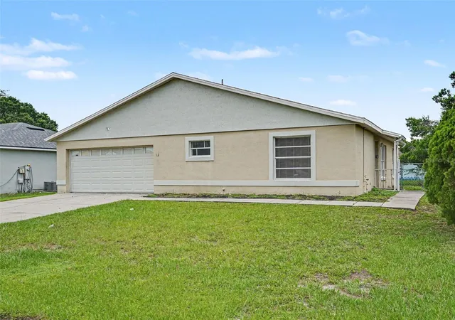 Photo 2 of Single family home for sale at 12 Herring Ct, Kissimmee, FL 34759 | MLS# O6418012 | Listing updated on 2026-10-15