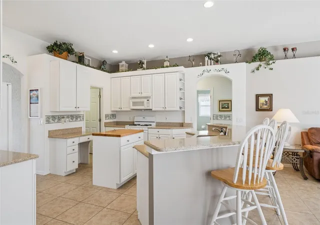 Photo 1 of Single family home for sale at 232 Via Mariel E Dr, Davenport, FL 33896 | MLS# O6418014 | Listing updated on 2026-10-07