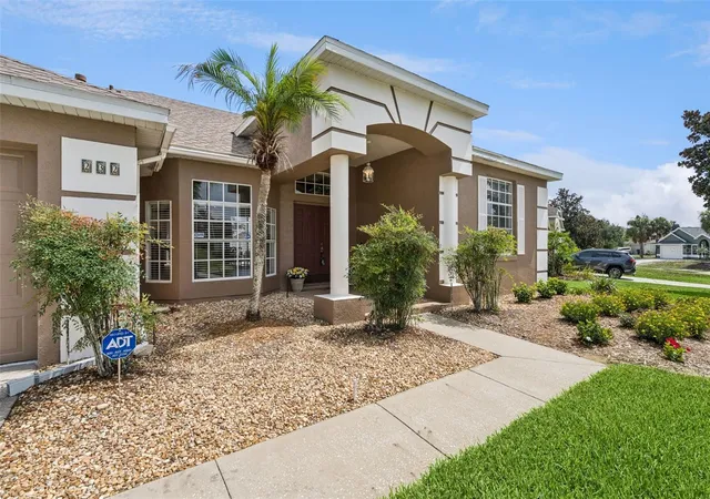 2nd image of 232 Via Mariel East Dr, Davenport, FL 33896 | MLS# O6418014