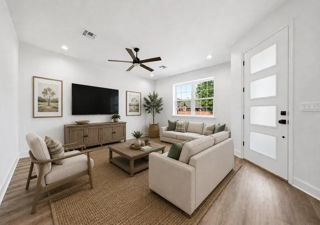 2nd image of 1018 Farmstead St, Eustis, FL 32736 | MLS# S5152121