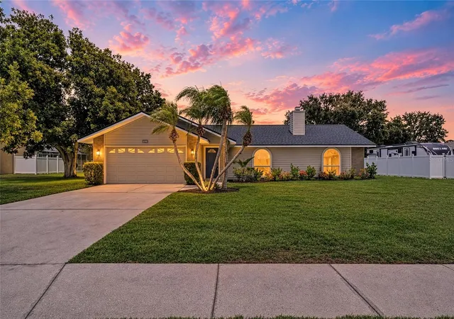 1st image of 6221 99th St E, Bradenton, FL 34202 | MLS# A4697474