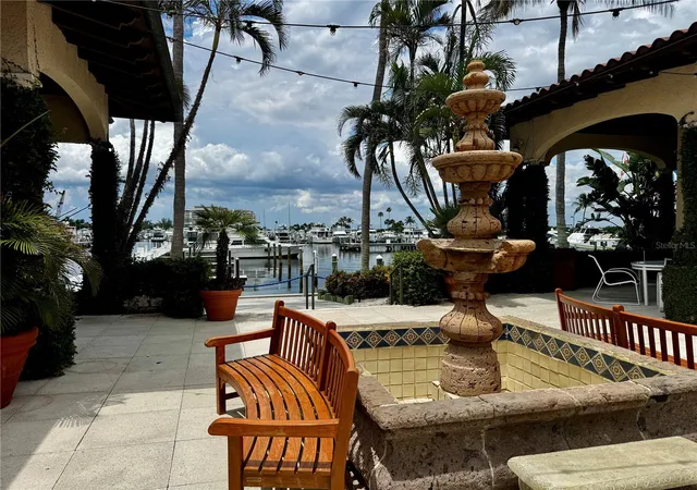 3rd image of 2600 Harbourside Dr #C11, Longboat Key, FL 34228 | MLS# A4697476