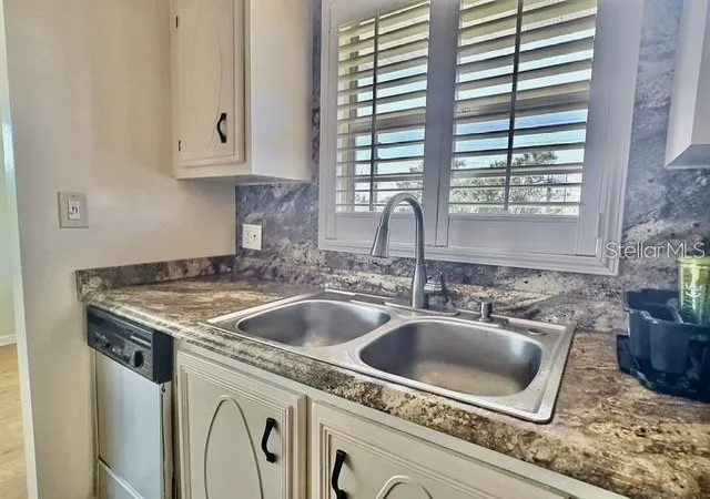 Photo 3 of Condo for sale at 5227 81st Lane N #26, Saint Petersburg, FL 33709 | MLS# TB8520683 | Listing updated on 2026-08-16