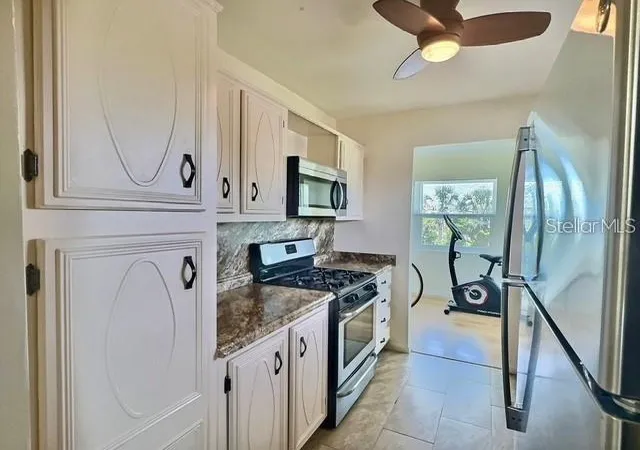 Photo 4 of Condo for sale at 5227 81st Lane N #26, Saint Petersburg, FL 33709 | MLS# TB8520683 | Listing updated on 2026-08-16