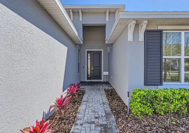3rd image of 2372 Sirena Ln, Mount Dora, FL 32757 | MLS# S5152124