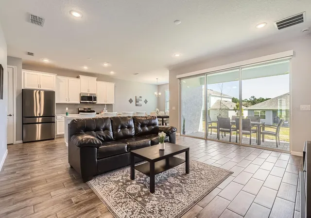 4th image of 2372 Sirena Ln, Mount Dora, FL 32757 | MLS# S5152124