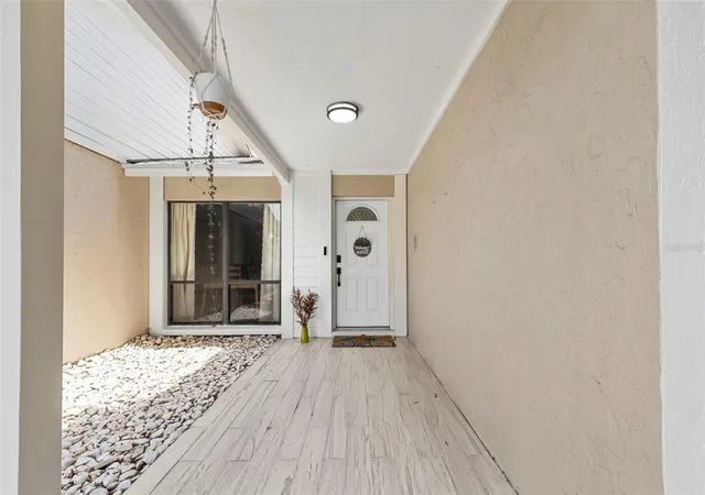 3rd image of 15701 Country Lake Dr, Tampa, FL 33624 | MLS# TB8520696