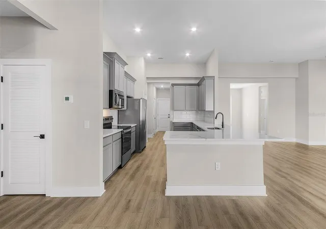 4th image of 13409 Walden Sheffield Rd, Dover, FL 33527 | MLS# TB8520698