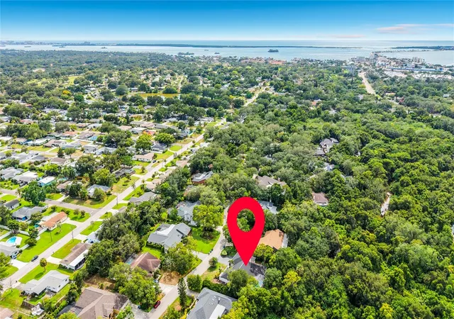 5th image of 1494 Sturbridge Ct, Dunedin, FL 34698 | MLS# TB8520714