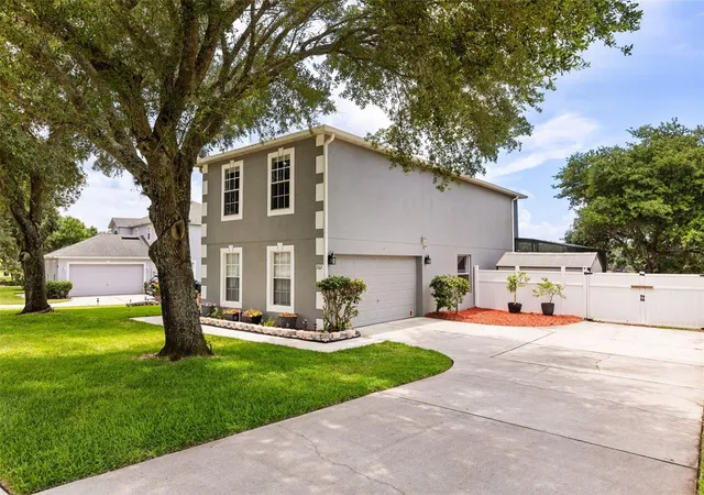 2nd image of 302 Lake Shepard Dr, Apopka, FL 32703 | MLS# O6418059