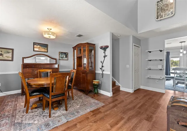 4th image of 302 Lake Shepard Dr, Apopka, FL 32703 | MLS# O6418059