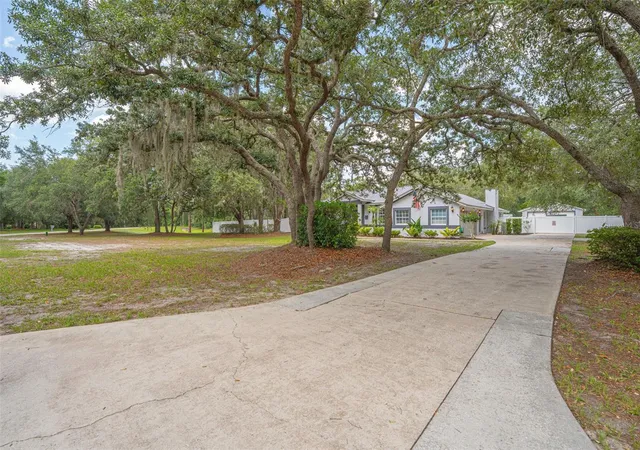 5th image of 361 Lake Lenelle Dr, Chuluota, FL 32766 | MLS# O6418061