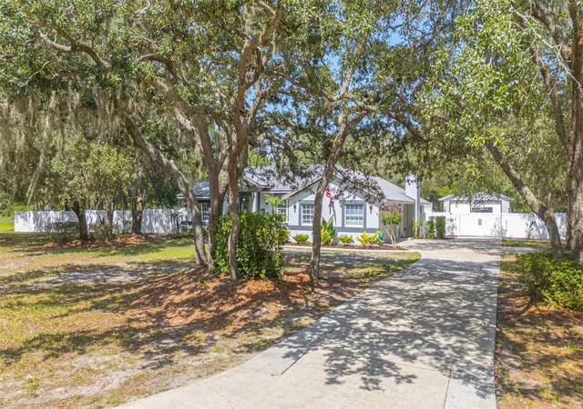 4th image of 361 Lake Lenelle Dr, Chuluota, FL 32766 | MLS# O6418061