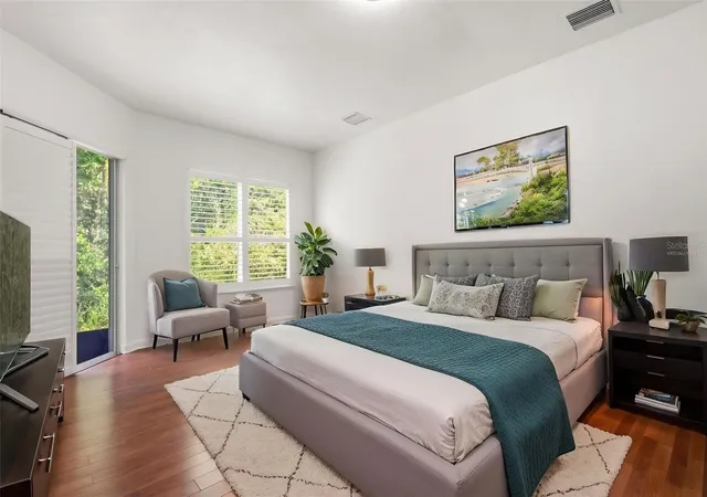 Photo 3 of Single family home for sale at 2724 Northampton Ave, Orlando, FL 32828 | MLS# O6418063 | Listing updated on 2026-08-21
