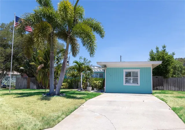3rd image of 136 Maryland Ave, Palm Harbor, FL 34683 | MLS# W7886856