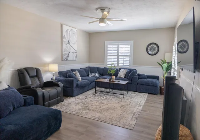 5th image of 136 Maryland Ave, Palm Harbor, FL 34683 | MLS# W7886856
