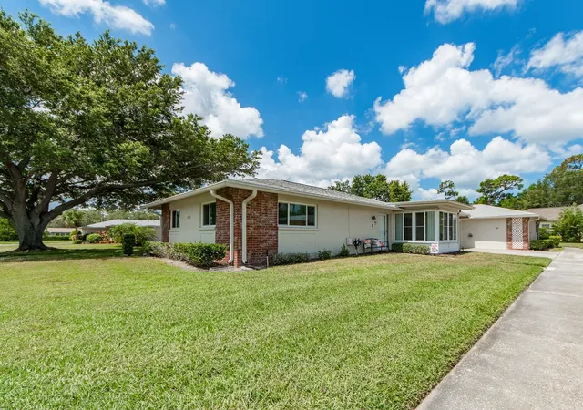 1st image of 1009 Queen Anne Dr #B, Palm Harbor, FL 34684 | MLS# TB8520737